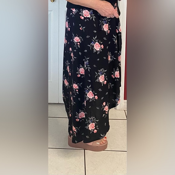 Women's Boho Floral Print Wrap Front Self Tie Knot Ruffle Hem Split Midi Skirt - Picture 9 of 12